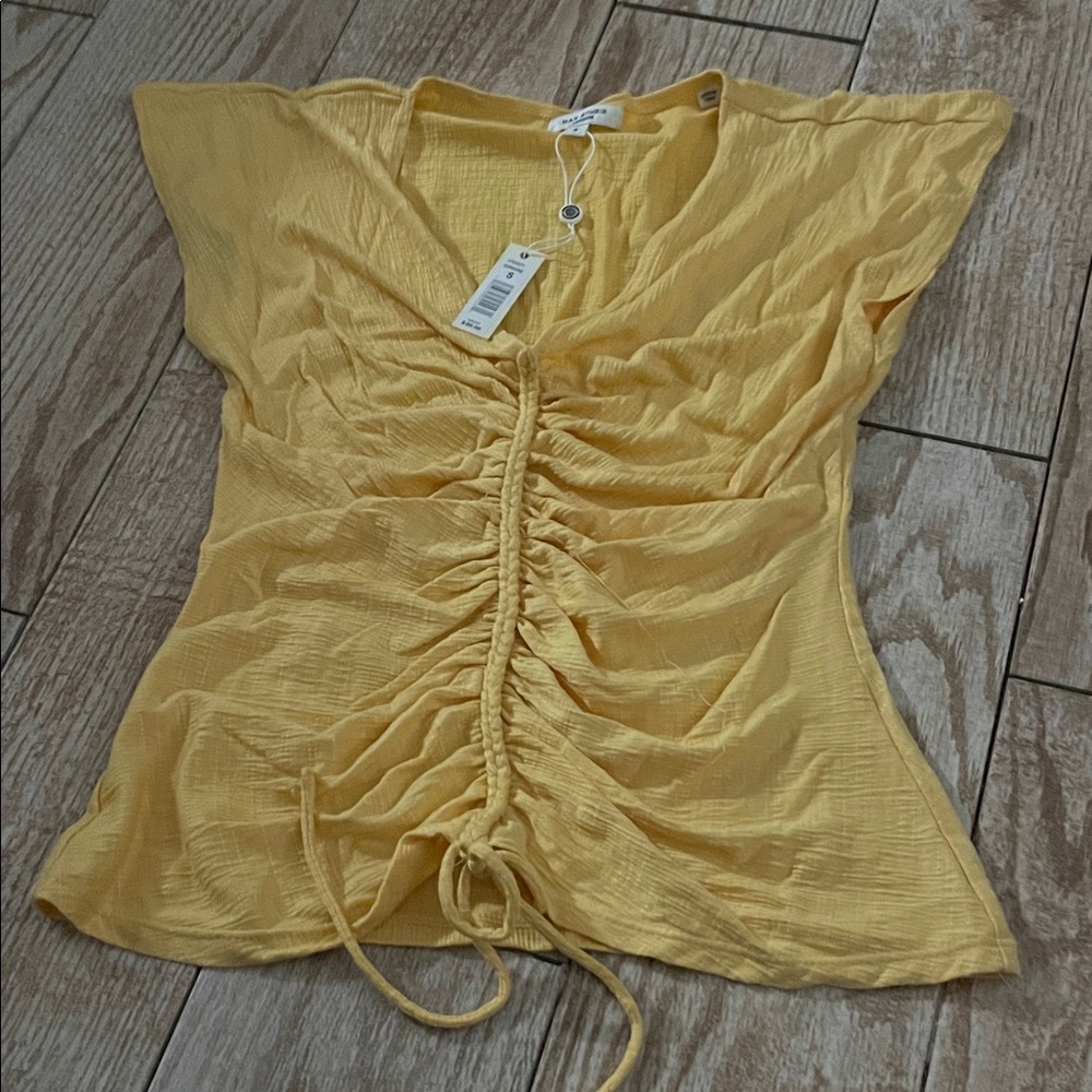 Max Studio Mustard Ruched Blouse - Picture 4 of 5